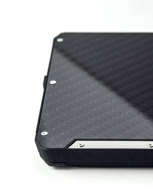 Vanacci Stealth 3 wallet base with carbon fiber front