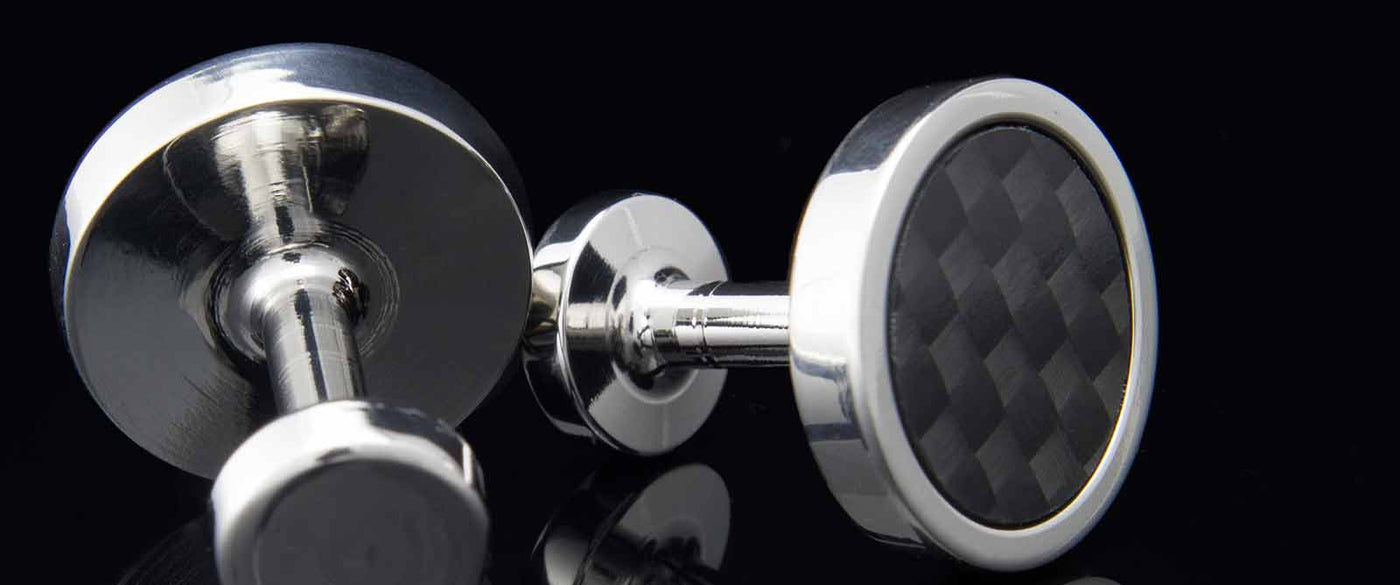 Vanacci Carbon fiber cufflinks, close up